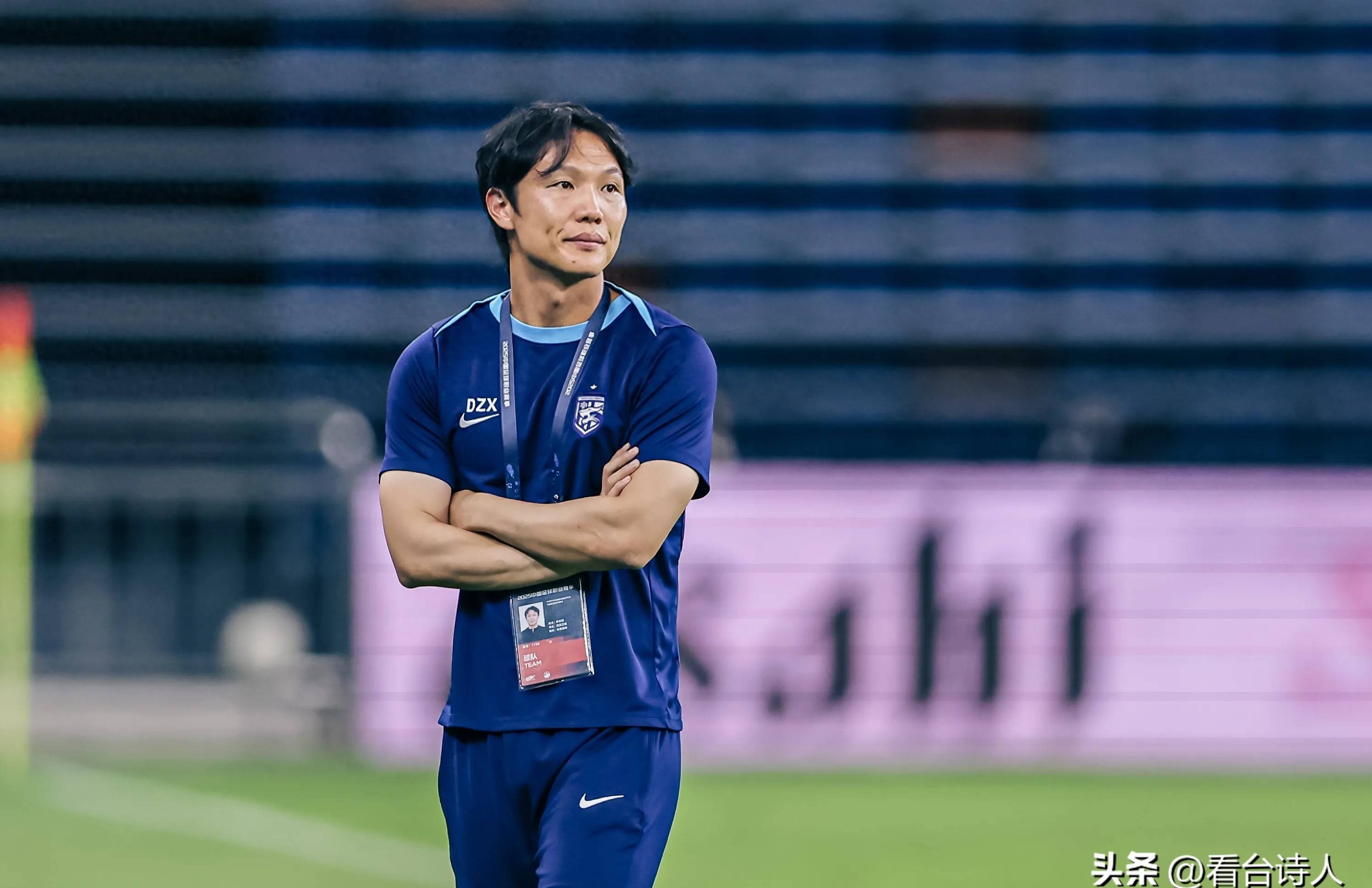 今晨拉齐奥备战社区盾,主帅复盘细节曝光,话题不断,资深球员宣示担当 今晨拉齐奥备战社区盾,主帅复盘细节曝光,话题不断,资深球员宣示担当