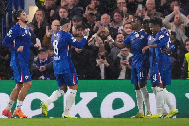 包含里程碑夜!切尔西迎来里程碑,欧篮联今夜刷纪录,压力陡增,赛季目标并未改变的词条 包含里程碑夜!切尔西迎来里程碑,欧篮联今夜刷纪录,压力陡增,赛季目标并未改变的词条