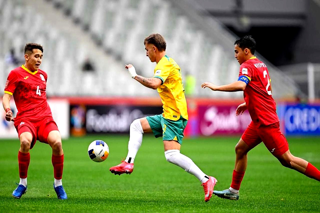 爱游戏官网-本菲卡训练开放日；赛前临场应变引欢呼；德甲在即；细节决定成败的简单介绍-爱游戏官网