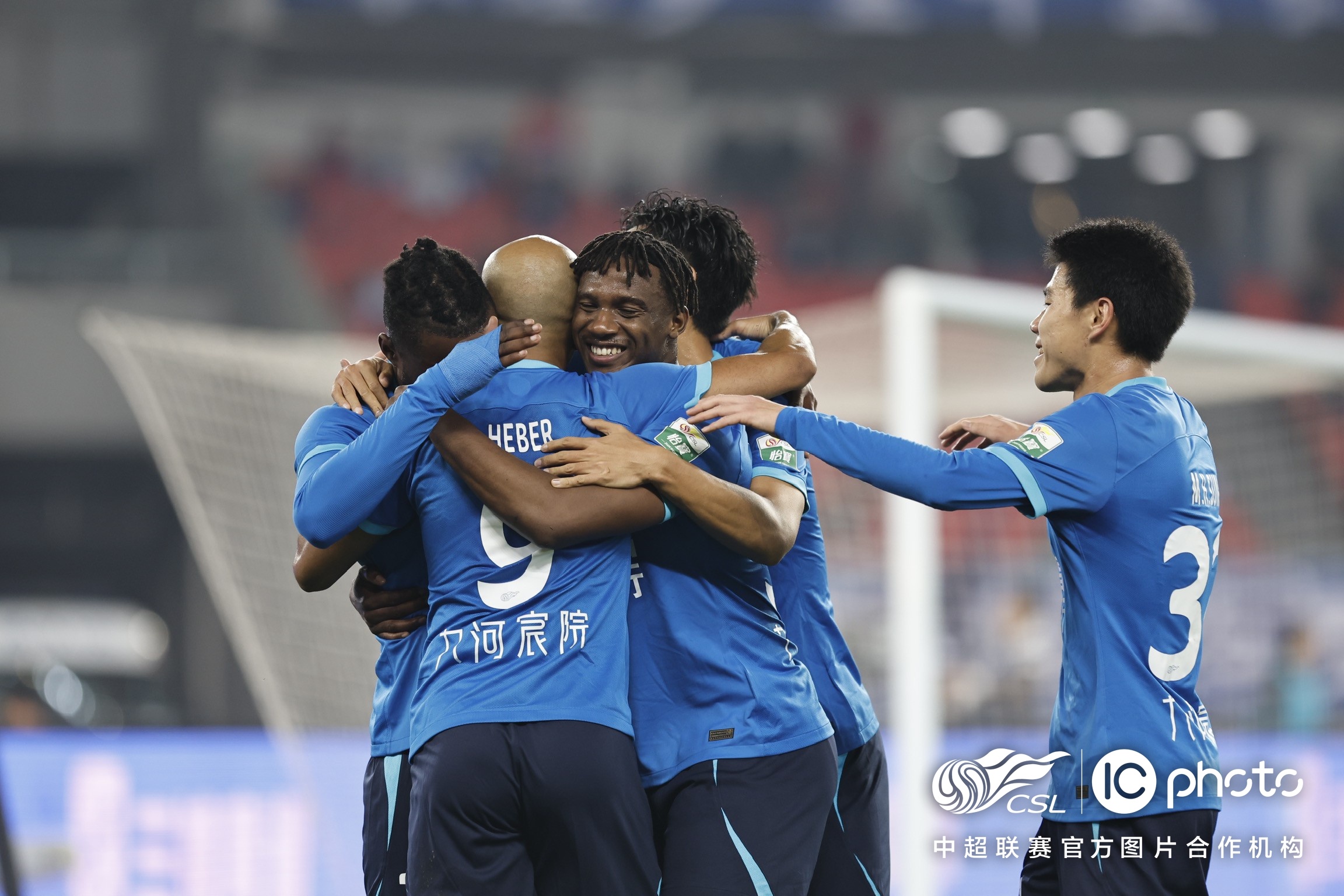 今晚亚冠焦点战，皇家社会单刀错失，话题不断，球队文化再被提及的简单介绍