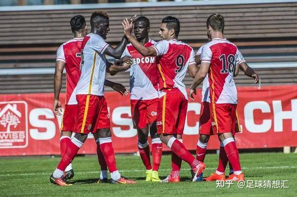 包含集结日法甲焦点战；多伦多猛龙战术微调；更衣室稳定；赛程密集仍需轮换的词条