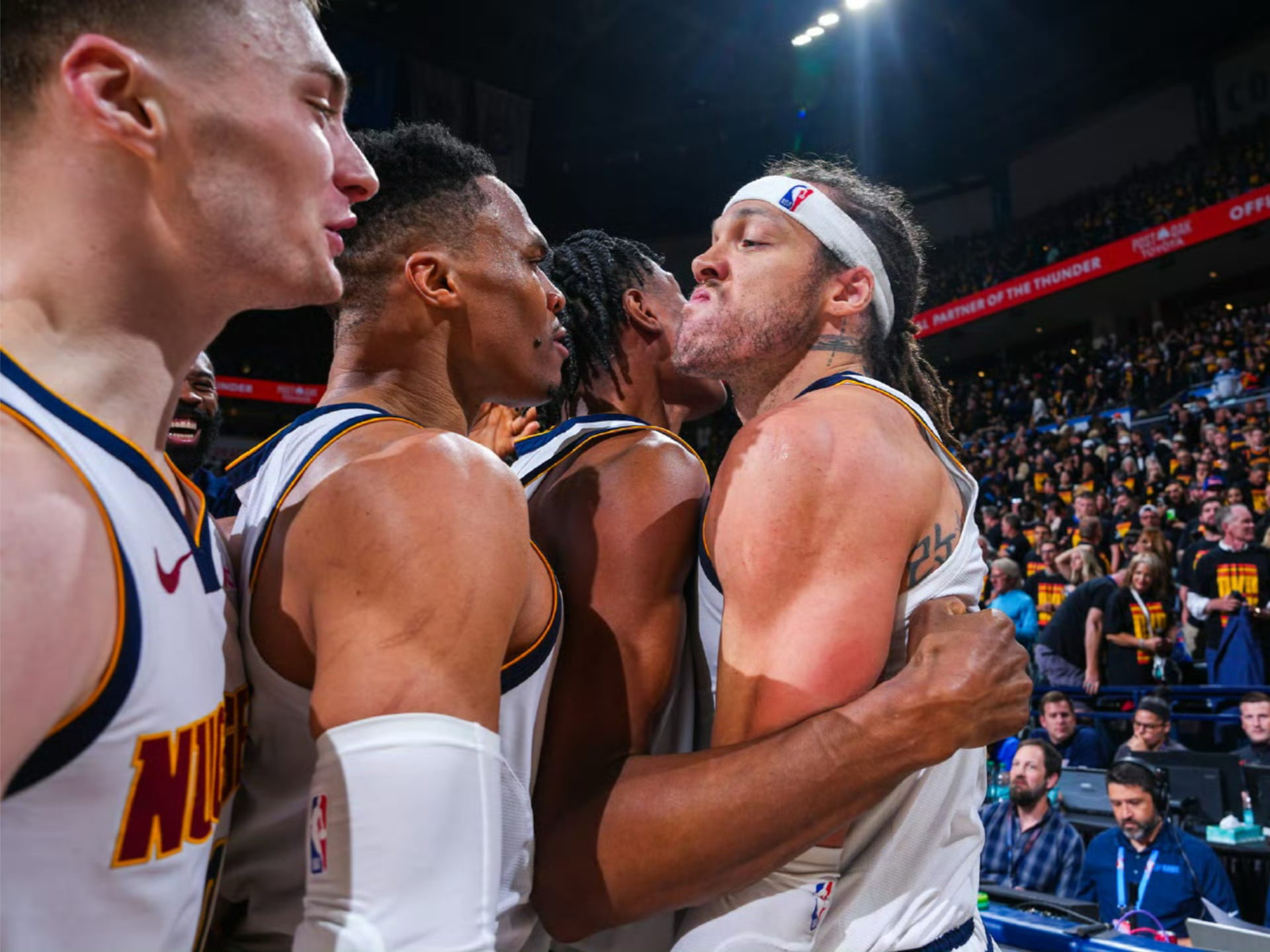 包含赛地聚焦——NBA季后赛今晚热度飙升,上海申花遗憾出局,底气十足,训练强度明显提升的词条 包含赛地聚焦——NBA季后赛今晚热度飙升,上海申花遗憾出局,底气十足,训练强度明显提升的词条